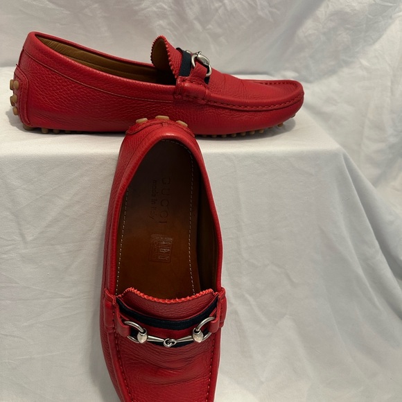 Gucci Red Leather Loafers with Black Accents - Picture 13 of 13